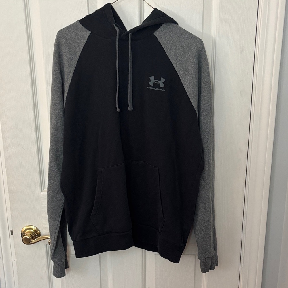Under Armour Men's Black and Gray Hoodie